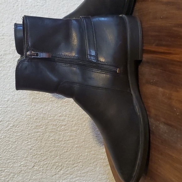 Ecco Womens Black Leather Booties Boots Side Zip Excellent Condition! Sz.6 - Picture 3 of 14